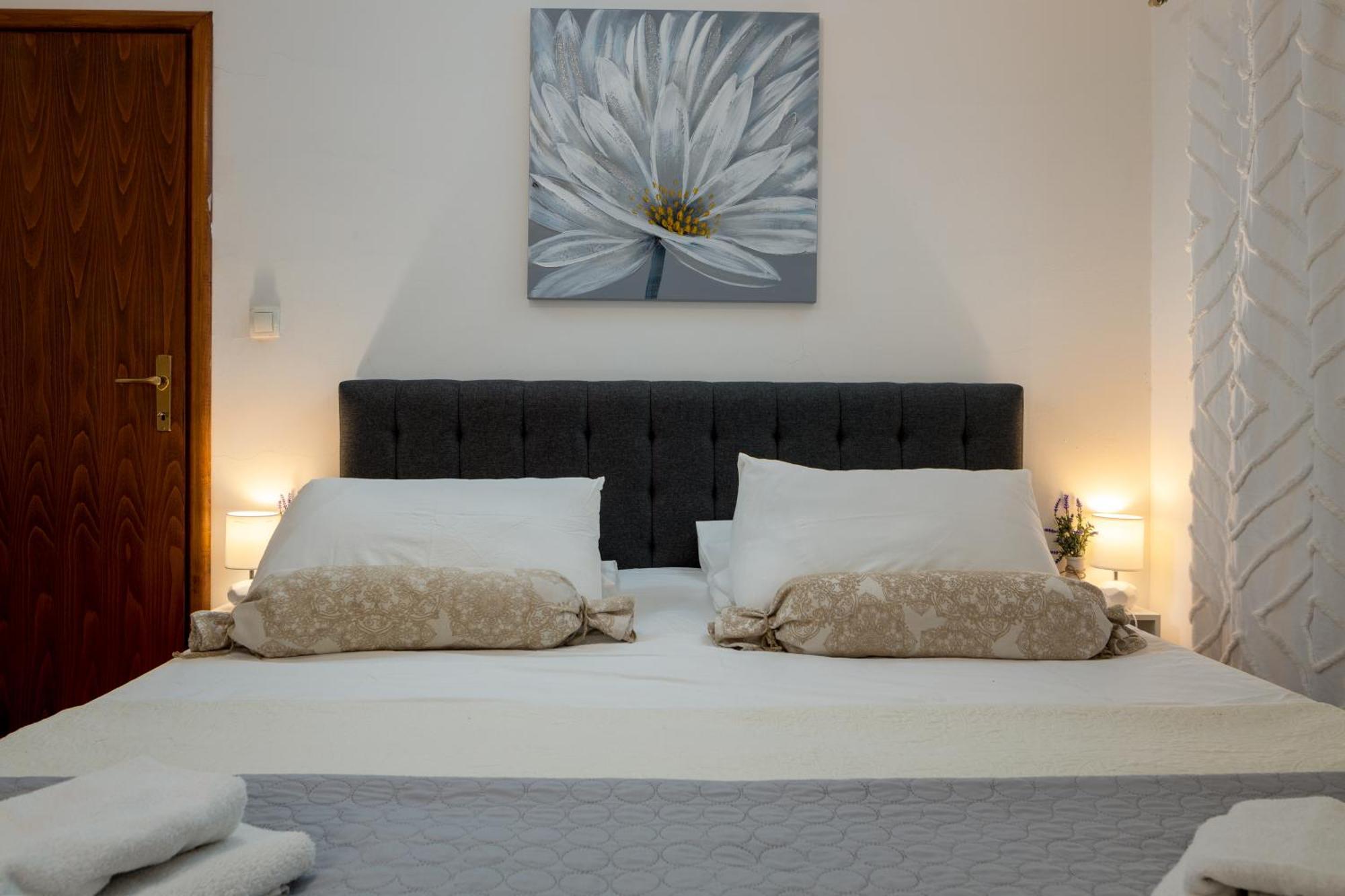 Piazza Square City Top Centre Apartments สปลิท ภายนอก รูปภาพ